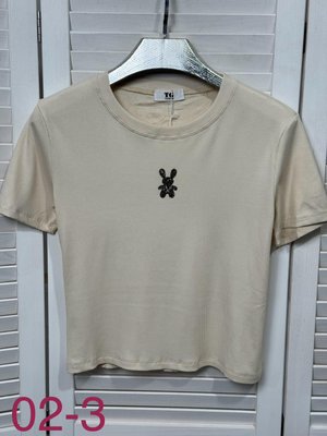 Коротка однотонна футболка з модним декором 42-44 (в кольорах) ER 02-3 фото