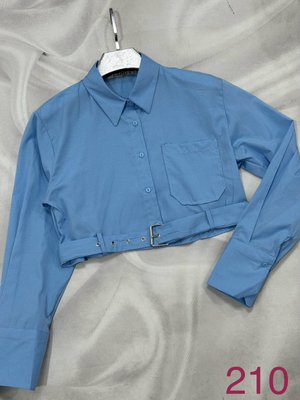 Класична укорочена сорочка з модним поясом та кишенею S-L  (в кольорах) ER 210 фото