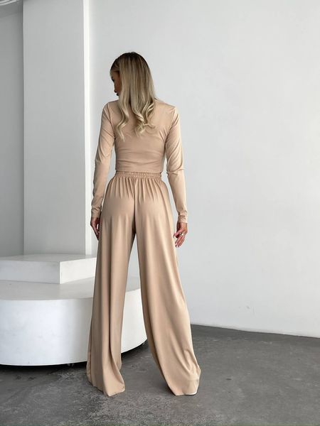 Базовый костюм из короткого джемпера и прямых брюк 42-48 BB 399 фото